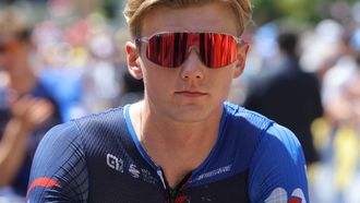 Groupama - FDJ's Dutch rider Lars Van Den Berg awaits the start of the 13th stage of the 110th edition of the Tour de France cycling race, 138 km between Chatillon-sur-Chalaronne in central-eastern France and Grand Colombier, in the Jura mountains in Eastern France, on July 14, 2023. 
Thomas SAMSON / AFP