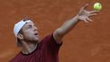 epa12057109 Tallon Griekspoor of the Netherlands in action against Jack Draper of Britain during their second round match at the Madrid Open tennnis tournament in Madrid, Spain, 26 April 2025.  EPA/JUANJO MARTIN