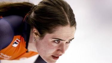 INZELL - Isabel Grevelt (NED) na afloop van de tweede 1000 meter vrouwen op het wereldkampioenschap schaatsen sprint in de Max Aicher Arena in het Duitse Inzell. ANP VINCENT JANNINK