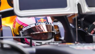 epa11977734 Red Bull Racing driver Max Verstappen of the Netherlands in the pits during the Practice Session for the Formula 1 Chinese Grand Prix, at the Shanghai International Circuit in Shanghai, China, 21 March 2025.  EPA/WU HAO