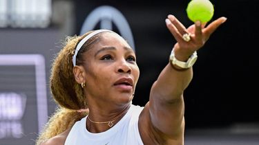 US tennis player Serena Williams serves the ball as she plays with Czech Republic's Karolina Muchova against New Zealand's Erin Routliffe and Mexico's Giuliana Olmos during the women's doubles round of 16 match at the WTA500 Berlin Tennis Open tournament in Berlin on June 16, 2026. 
Tobias SCHWARZ / AFP