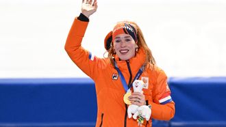 Gold medallist Netherland's Antoinette Rijpma-de Jong poses on the podium of the speed skating women's 1500m during the Milano Cortina 2026 Winter Olympic Games at Milano Speed Skating Stadium in Milan on February 20, 2026. 
Daniel MUNOZ / AFP