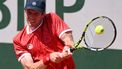 2023-05-29 15:10:14 epa10661960 Botic van de Zandschulp of Netherlands plays Thiago Agustin Tirante of Argentina in their Men's Singles first round match during the French Open Grand Slam tennis tournament at Roland Garros in Paris, France, on 29 May 2023.  EPA/CAROLINE BLUMBERG