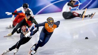 MILAAN - Jens van ’t Wout tijdens de halve finales voor de 1000 meter bij het shorttrack schaatsen in de Milano Ice Skating Area op de Olympische Winterspelen van Milaan. SEM VAN DER WAL / ANP