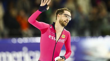 HEERENVEEN - Chris Huizinga reageert na de 5000 meter op de eerste dag van het World Cup kwalificatietoernooi schaatsen in Thialf. ANP VINCENT JANNINK