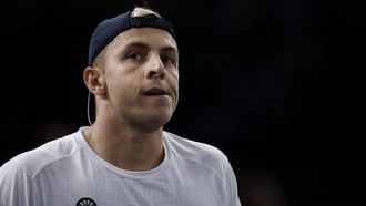 epa11692986 Tallon Griekspoor of The Netherlands looks on during his round of 32 match against Alexander Zverev of Germany at the Rolex Paris Masters tennis tournament in Paris, France, 30 October 2024.  EPA/YOAN VALAT