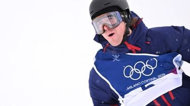 USA's Hunter Hess reacts after competing in the freestyle skiing men's freeski halfpipe qualification run 1 during the Milano Cortina 2026 Winter Olympic Games at Livigno Snow Park, in Livigno (Valtellina), on February 20, 2026. 
Kirill KUDRYAVTSEV / AFP