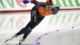 epa11165391 Wesly Dijs of the Netherlands competes in the Men’s 1500m event at the ISU World Speed Skating Single Distances Championships in Calgary, Canada, 18 February 2024.  EPA/TODD KOROL