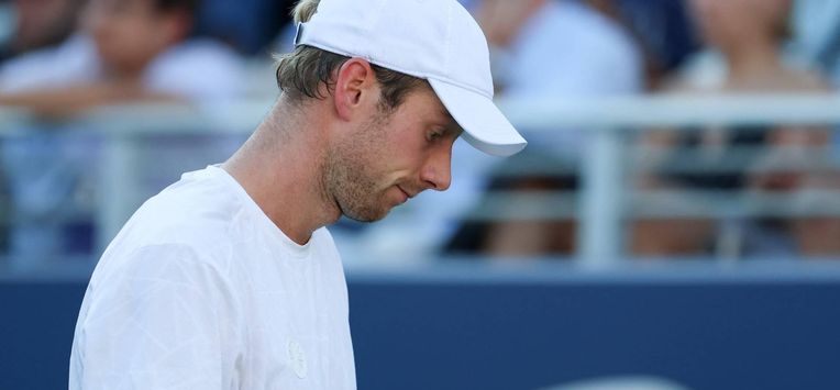 Netherlands' Botic van de Zandschulp looks on as he plays against France's Arthur Gea during the men's singles round of 16 tennis match on day nine of the US Open tennis tournament at the USTA Billie Jean King National Tennis Center in New York City on September 7, 2026. 
Leonardo MUNOZ / AFP