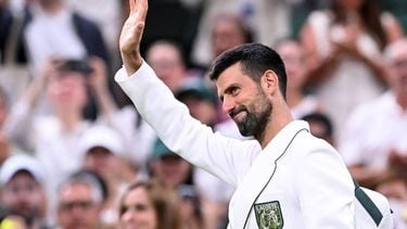 Serbia's Novak Djokovic waves as he leaves the court after winning Greece's Stefanos Tsitsipas during their men's singles second round tennis match on the third day of the 2026 Wimbledon Championships at The All England Lawn Tennis and Croquet Club in Wimbledon, southwest London, on July 1, 2026. 
Kirill KUDRYAVTSEV / AFP