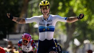 2023-07-25 17:23:05 SD Worx's Dutch rider Lorena Wiebes crosses the finish line as she wins the third stage (out of 8) of the second edition of the Women's Tour de France cycling race 147 km between Collonges-la-Rouge and Montignac-Lascaux, in the Nouvelle-Aquitaine region, south-western France, on July 25, 2023. 
Jeff PACHOUD / AFP