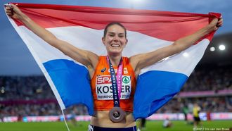 BIRMINGHAM -  Maureen Kosterna afloop van de finale 10000 meter op de vijfde dag van de EK atletiek. IRIS VAN DEN BROEK / ANP