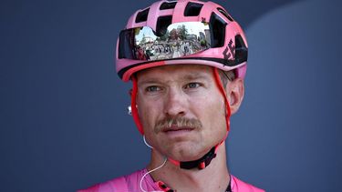 2023-07-08 12:12:31 EF Education - Easypost's Danish rider Magnus Cort Nielsen looks on from the start podium as he awaits the start of the 8th stage of the 110th edition of the Tour de France cycling race, 201 km between Libourne and Limoges, in central western France, on July 8, 2023. 
Anne-Christine POUJOULAT / AFP