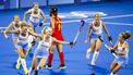 PARIJS - Nederlandse hockeysters vieren de 1-1 tijdens de finale hockey tegen China, op de Olympische Spelen. ANP ROBIN VAN LONKHUIJSEN