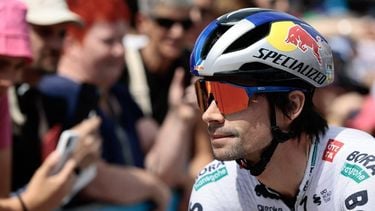 Red Bull-Bora-Hansgrohe's Slovenian rider Primoz Roglic awaits the start of the 15th stage of the 108th Giro d'Italia cycling race of 219kms from Fiume Veneto to Asiago on May 25, 2025. 
Luca Bettini / AFP