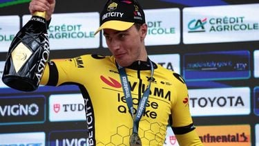epa11961225 Dutch rider Olav Kooij of team Team Visma - Lease a Bike celebrates winning the 4th stage of the Tirreno Adriatico cycling race over 190 km from Norcia to Tarasacco, Italy, 13 March 2025.  EPA/ROBERTO BETTINI