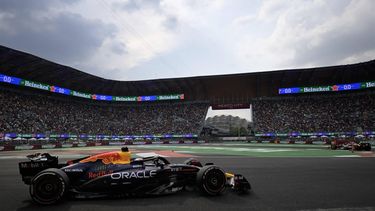Red Bull Racing's Dutch driver Max Verstappen races during the Mexico City Grand Prix at the Hermanos Rodriguez racetrack, in Mexico City on October 27, 2024.  
Alfredo ESTRELLA / AFP