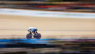 Great Britain's Charlie Tanfield competes during the men’s individual pursuit qualifying race of the UCI Track Cycling World Championships in Ballerup, Denmark, on October 18, 2024. 
JONATHAN NACKSTRAND / AFP