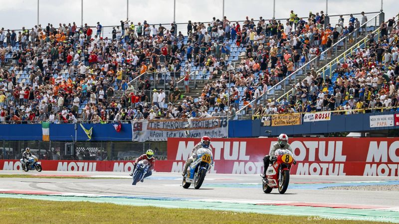 ASSEN - Wil Hartog tijdens de 100 Years TT Assen Legends Parade op de 100e Editie van de TT van Assen. ANP VINCENT JANNINK
