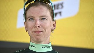 Team SD Worx - Protime’s Dutch rider Lorena Wiebes celebrates on the podium with the best sprinter's green jersey after the 6th stage (out of 9) of the fourth edition of the Women's Tour de France cycling race, 123.7 km from Clermont-Ferrand to Ambert, in Ambert, central France on July 31, 2025. 
JULIEN DE ROSA / AFP