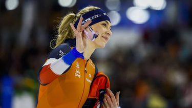 HEERENVEEN - Joy Beune (NED) reageert na de 1500 meter vrouwen tijdens de zesde en tevens laatste wereldbeker langebaanschaatsen van het seizoen. Het driedaagse evenement vond plaats in Thialf. ANP VINCENT JANNINK