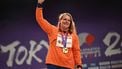 Gold medallist Netherlands' athlete Jessica Schilder celebrates on the podium for the women's shot put final during the World Athletics Championships in Tokyo on September 21, 2025. 
Philip FONG / AFP
