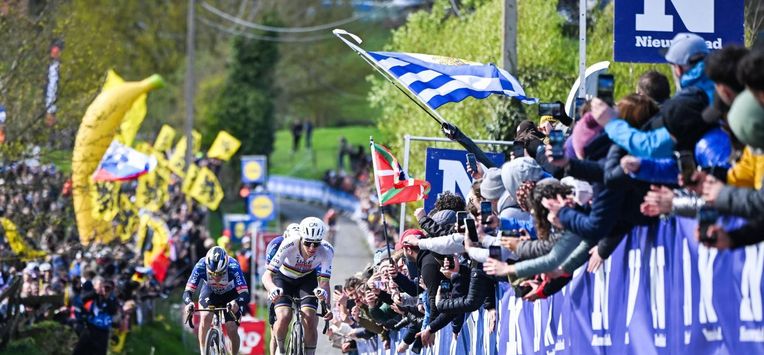UAE Team Emirates' Slovenian rider Tadej Pogacar cycles in the men's race of the 'Ronde van Vlaanderen/ Tour des Flandres/ Tour of Flanders' UCI WorldTour one day cycling race, 278 km from Antwerp to Oudenaarde, in Haaltert on April 5, 2026. 
ELIAS ROM / Belga / AFP