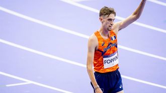 PARIJS - Mike Foppen na afloop van de finale van de 5000m (m) van het atletiek tijdens de Olympische Spelen. ANP ROBIN VAN LONKHUIJSEN