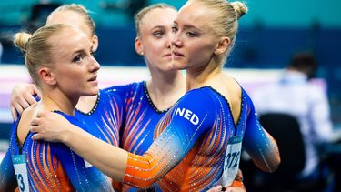 PARIJS - Sanne Wevers, Lieke Wevers en Tisha Volleman tijdens de kwalificaties vrouwen bij het turnen tijdens de Olympische Spelen in Frankrijk. De turners kunnen zich kwalificeren voor de teamfinale en individuele finales. ANP IRIS VAN DEN BROEK