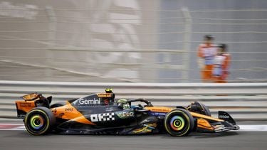 ABU DHABI - Lando Norris (McLaren) in actie op het Yas Marina Circuit tijdens de Abu Dhabi Grand Prix. ANP SANDER KONING