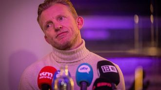 Beerschot VA's new Dutch Head Coach Dirk Kuyt reacts during a press conference to introduce him to the media at the Belgian Challenger Pro League club in Antwerp on January 3, 2024. 
LUC CLAESSEN / Belga / AFP