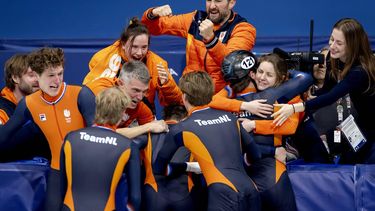 MILAAN - Teun Boer, Friso Emons, Jens van 't Wout en Melle van 't Wout tijdens de finale 5000 meter relay bij het shorttrack schaatsen in de Milano Ice Skating Arena op de Olympische Winterspelen van Milaan. IRIS VAN DEN BROEK / ANP