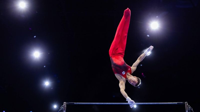ROTTERDAM - Sergei Naidin (WG2) tijdens de kwalificaties op de wereldkampioenschappen turnen in Rotterdam Ahoy. IRIS VAN DEN BROEK / ANP