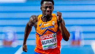 APELDOORN - Taymir Burnet tijdens de kwalificaties 60 meter op de derde dag van het EK Indoor atletiek in Omnisport Apeldoorn. ANP IRIS VAN DEN BROEK
