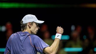 ROTTERDAM - Alex de Minaur (AUS) in actie tegen Daniel Altmaier (GER)vop de vijfde dag van het ABN AMRO Open tennistoernooi in Ahoy. ANP SANDER KONING
