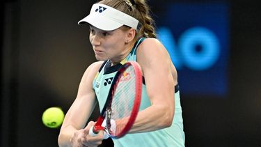 epa11081968 Elena Rybakina of Kazakhstan in action during her round 1 match against Karolina Pliskova of Czech Republic on Day 3 of the 2024 Australian Open at Melbourne Park in Melbourne, Australia, 16 January 2024.  EPA/LUKAS COCH AUSTRALIA AND NEW ZEALAND OUT