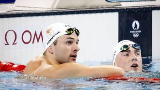PARIJS - Arno Kamminga en Caspar Corbeau in actie tijdens de finale 100 meter schoolslag op de tweede van het olympische zwemtoernooi op de Olympische Spelen in Frankrijk. ANP KOEN VAN WEEL