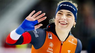 HAMAR - Joy Beune (Nederland) reageert na het winnen van de 1500 meter vrouwen op de laatste dag van het WK afstanden in het Noorse Hamar. ANP SEM VAN DER WAL