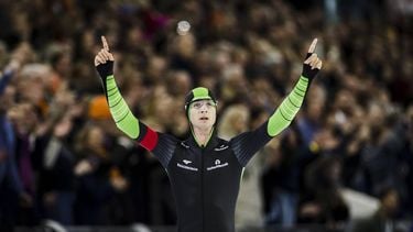 HEERENVEEN - Jenning de Boo in actie tijdens de 1000m mannen op de vierde dag van het olympisch kwalificatietoernooi langebaanschaatsen in Thialf. ANP ROBIN VAN LONKHUIJSEN