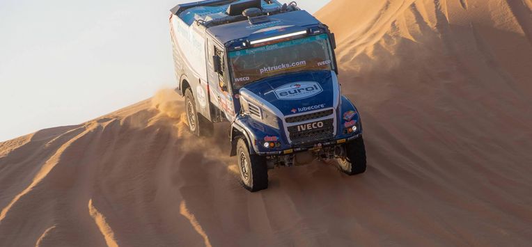 epa11068167 Mitchel van den Brink of Netherlands drives his IVECO T-WAY during stage 5 of the 2024 Rally Dakar from Al Hofuf to Shubaytah, Saudi Arabia, 10 January 2024.  EPA/Gerard Laurenssen