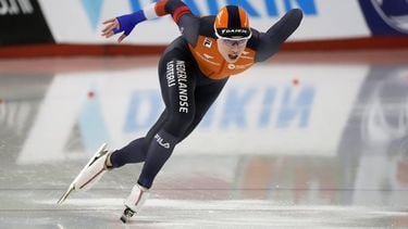 epa11159766 Marrit Fledderus of the Netherlands competes in the Women’s 500m event at the ISU World Speed Skating Single Distances Championships in Calgary, Canada, 16 February 2024.  EPA/TODD KOROL