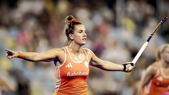 MONCHENGLADBACH - Frédérique Matla van Nederland tegen Duitsland tijdens een poulefase wedstrijd op het EK Hockey in het HockeyPark stadion. ANP ROBIN VAN LONKHUIJSEN