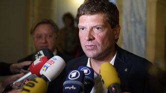 epa06204471 Former German road bicycle racer Jan Ullrich is pictured after his trial at the Rathaus in Weinfelden, Switzerland, 14 September 2017. Jan Ullrich was involved in an accident with three cars near Mattwil, Switzerland, on 19 May 2014.  EPA/GIAN EHRENZELLER