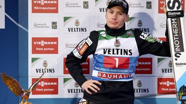epa11052381 Anze Lanisek of Slovenia reacts during the second round of the second stage of the 72nd Four Hills Ski Jumping Tournament in Garmisch-Partenkirchen, Germany, 01 January 2024.  EPA/ANNA SZILAGYI