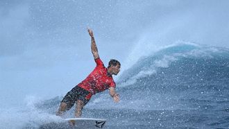 Australian surfer Jack Robinson competes in the men's Shiseido Tahiti Pro surfing competition elimination round, in Teahupo'o, on the French Polynesian Island of Tahiti, on May 29, 2024. Teahupo'o will host the surfing event of the Paris 2024 Olympic Games.
JEROME BROUILLET / AFP