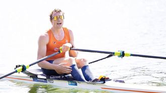 2023-09-06 11:52:13 BELGRADO - Simon van Dorp in actie tijdens de kwartfinales skiff op de vierde dag van de wereldkampioenschappen roeien in de Servische hoofdstad Belgrado. ANP IRIS VAN DEN BROEK