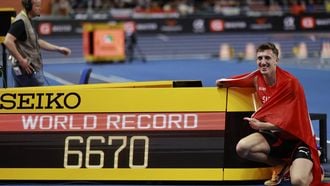 Switzerland's Simon Ehammer reacts after taking gold after the men's heptathlon 1000m final during the World Athletics Indoor Championships Kujawy Pomorze 2026 in Torun, Poland on March 21, 2026. 
Wojtek RADWANSKI / AFP