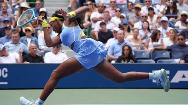 USA's Coco Gauff plays against Ukraine's Elina Svitolina during their women's singles third round match on day five of the US Open tennis tournament at the USTA Billie Jean King National Tennis Center in New York City, on August 30, 2024. 
TIMOTHY A. CLARY / AFP