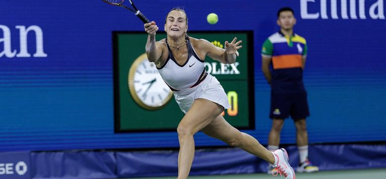 epa12341676 Aryna Sabalenka in action against Cristina Bucsa of Spain during the fourth round of the US Open Tennis Championships at the USTA Billie Jean King National Tennis Center in Flushing Meadows, New York, USA, 31 August 2025. The US Open tournament runs from 24 August through 07 September.  EPA/CRISTOBAL HERRERA ULASHKEVICH