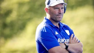 MONCHENGLADBACH - Coach Jeroen Delmée van Nederland tijdens de wedstrijd tegen Oostenrijk tijdens een poulefase wedstrijd op het EK Hockey in het HockeyPark stadion. ANP ROBIN VAN LONKHUIJSEN